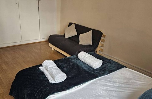 Kilburn Appartement | Elegant 1-Bed Flat Sleeps 5 NW6 Jubilee, Bakerloo & Overground Lines