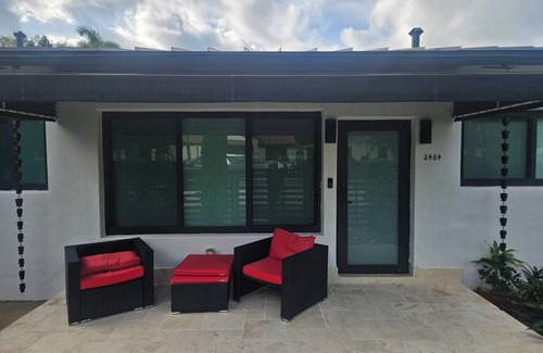 Coral Way Maison | Elegant 1-bedroom house with AC, WiFi in fantastic Miami