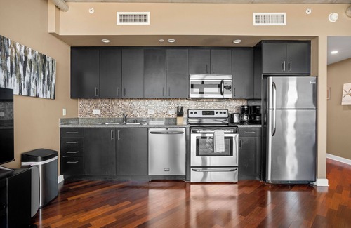 Civic Core Copropriété | Elegant 1 Bedroom in a Prime Location Free Parking & Wifi!