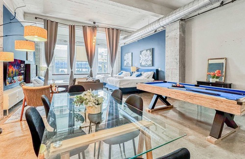Downtown Dallas Appartement | Elegant 2BD | DT Dallas | Sleeps 10 | Free Parking