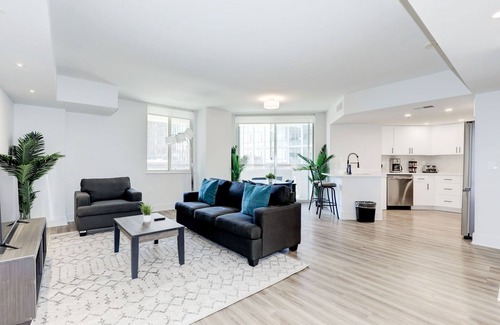 Crystal City Appartement | Elegant 2BR Apartment - Minutes to D.C.