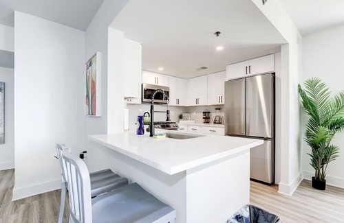 Crystal City Appartement | Elegant 2BR Apartment - Minutes to D.C.