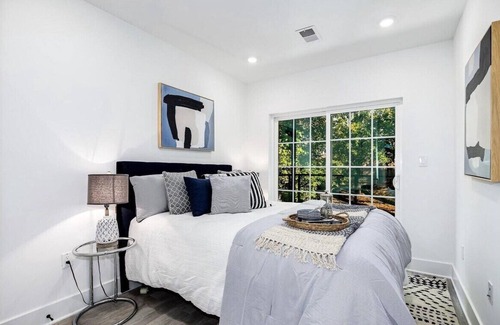 Brookland Lit Et Petit-Déjeuner | Elegant 2BR with Stunning City Views in DC