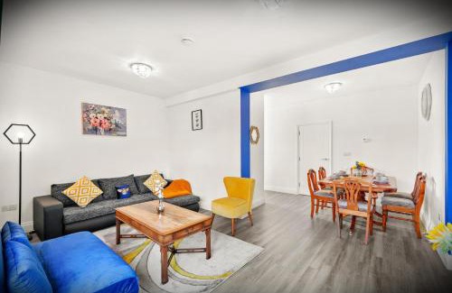 Turkey Street Appartement | Elegant 3-bed apartment with FREE onsite PARKING in Enfield - Out door Patio - Big savings on Longer Stays