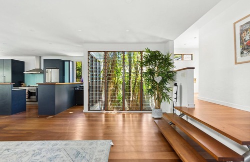 North Balgowlah Maison | Elegant 3-Bed Home with Games Room & Balcony