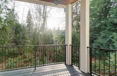 North Rose Hill Appartement | Elegant 3-Story House with Private Backyard in WA