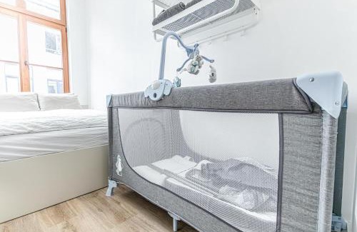 Ghent Appartement | Elegant 3BR & 1LR Waterfront Retreat in Ghent