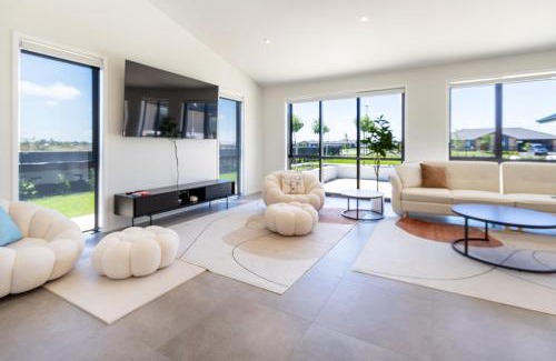 Lincoln Appartement | Elegant 4BR Retreat with Garage, Family friendly