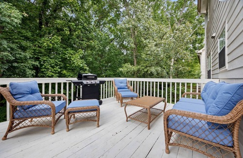 Johns Creek Maison | Elegant 5BR Gym+Pool Table Alpharetta