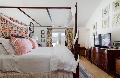 Pine Plains Autre | Elegant 6,000 Sq' 30 Acre Estate - Spectacular Views!