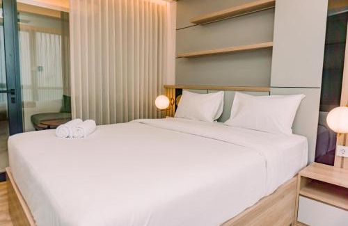 Pinang Appartement | Elegant and Comfort 1BR at The Smith Alam Sutera Apartment By Travelio