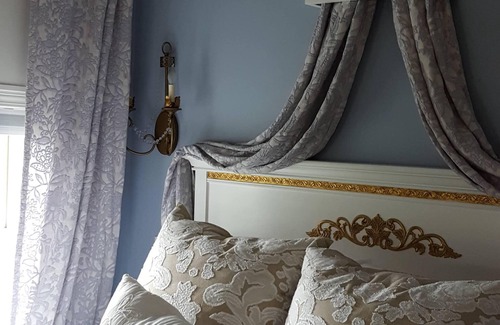 Lansing Lit Et Petit-Déjeuner | Elegant and Historic Farmhouse B&B with Farm-to-Table Breakfast Near Ithaca
