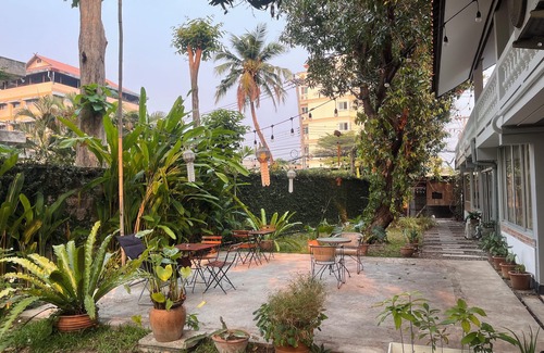 Chang Phueak Villa | Elegant and Spacious Villa- Relaxation and comfort in a prime location.