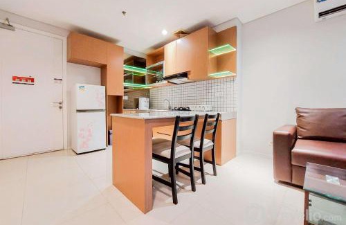 Pinang Appartement | Elegant and Spacious 2BR at Paddington Heights Apartment By Travelio