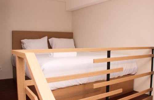 Jakarta Appartement | Elegant and Strategic Loft Studio Apple 1 Condovilla Apartment By Travelio