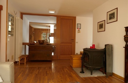 Gressoney-Saint-Jean Appartement | Elégant appartement dans chalet typique avec jardin