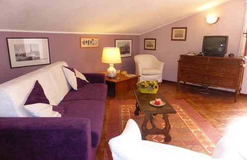 Poggi Appartement | Appartement élégant, vue mer imprenable, jardin, terrasse, parking