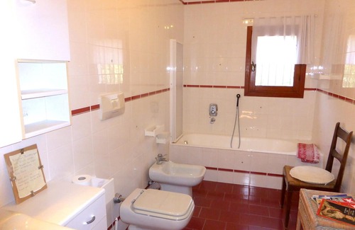 Poggi Appartement | Appartement élégant, vue mer imprenable, jardin, terrasse, parking