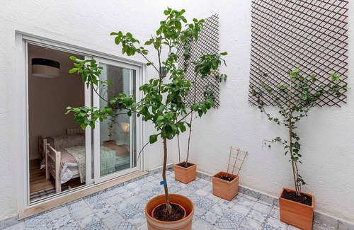 Central District Copropriété | Elegant apartment ideal for families at 15min from Alhambra. 3 bathrooms, optional parking.
