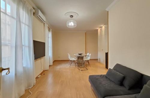 Sants-Badal Appartement | Elegant apartment Rambla Badal