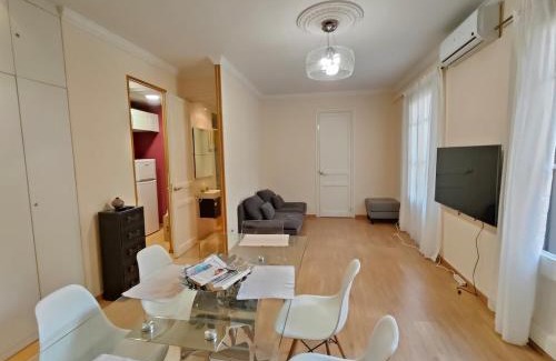 Sants-Badal Appartement | Elegant apartment Rambla Badal