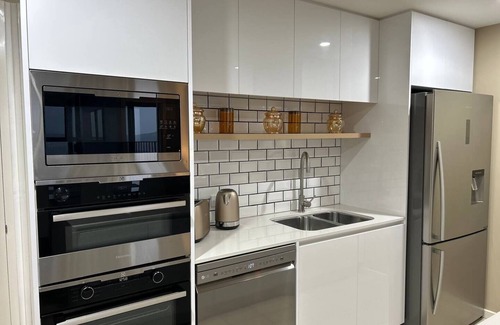 Bruce Appartement | Elegant apartment with Skyline views. 5 min to Canberra university