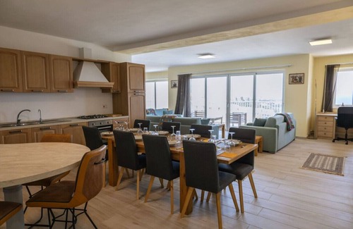Ggantija Appartement | Elegant Apt with Open Views