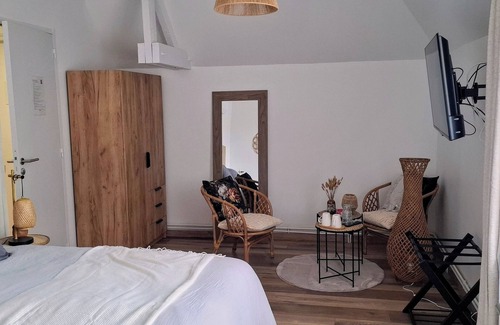 Saint-Quentin-sur-le-Homme Lit Et Petit-Déjeuner | Elegant B&B in the Bay of Mont Saint-Michel