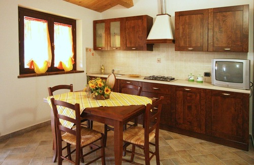 Cagli Villa | Villa א Cagli avec jardin privי