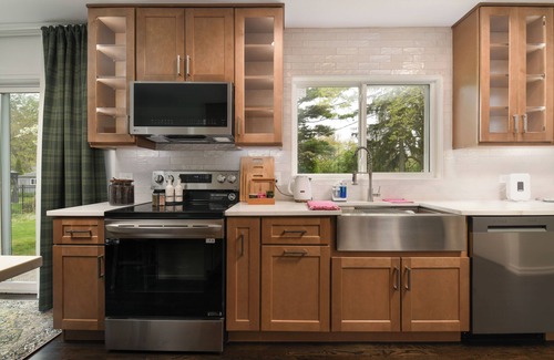 Burr Ridge Maison | Elegant Escape by Downtown Burr Ridge with an easy access to Chicago Landmarks