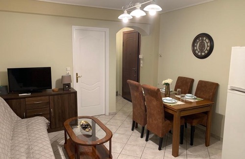 Elliniko-Argyroupoli Appartement | Elegant Escapes 3