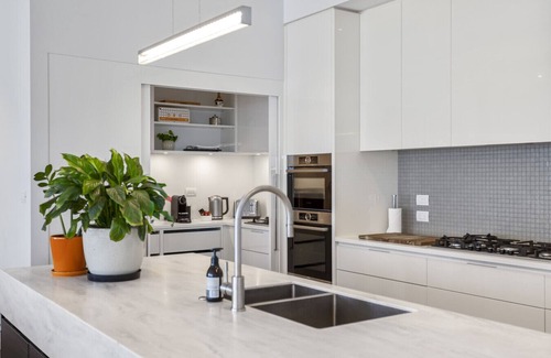 St. Heliers Appartement | Elegant Executive Townhouse