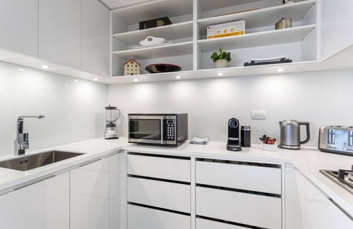 St. Heliers Appartement | Elegant Executive Townhouse