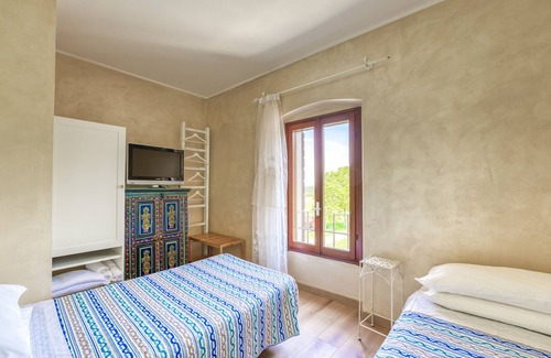 Campagnolo Lit Et Petit-Déjeuner | Elegant farmhouse immersed in the green of the morainic hills