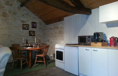 Saint-Vincent-la-Chatre Cottage | Cottage élégant et romantique dans un village situé entre deux villes de marché très fréquenté