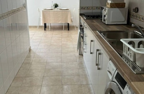 Moita Maison | Elegant getaway - Lisbon - 3-bedroom in Baixa da Banheira