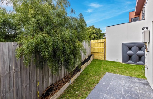Wandana Heights Maison | "Elegant Home in Highton with Stunning City Views