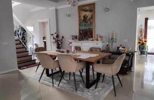 Negresti-Oas Maison | Elegant House in a Small Village