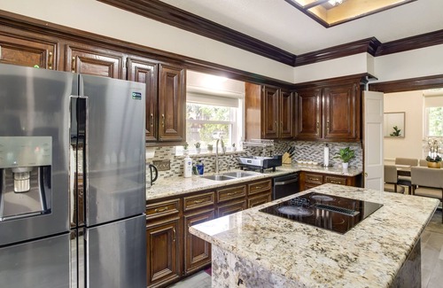 Houston Maison | Elegant Houston Vacation Rental w/ Private Pool!