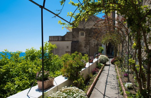 Positano Appartement | Elégant Loft par "villalesirene.com"