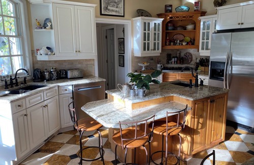 Okotoks Villa | Elegant luxury country estate in the heart of Alberta w/ guest house & pasture.