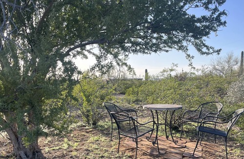 Tucson Estates Maison | Elegant magical rustic round house by Saguaro National Park