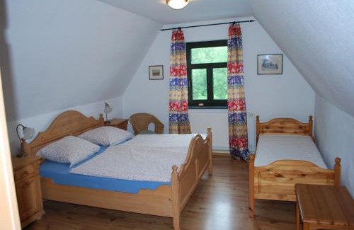 Dargun Appartement | Elegant Mansion in Barlin with Swimming Pool