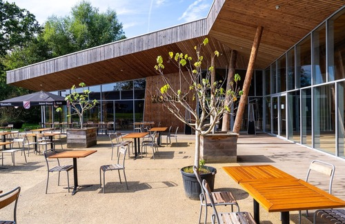 Maubray Villa | Maison de lac avec vue sur la forêt par belvilla