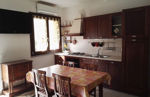 Giba Appartement | Elégant appartement dans le sud ouest de la Sardaigne près de Porto Pino IUN5434