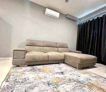 Sungai Buloh Appartement | Elegant Pool View Condo at Residensi Suasana Damai