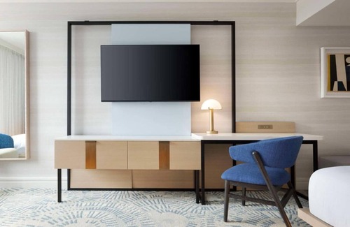 Glencoe Hôtel | Elegant Stay in 3 Family-Friendly Rooms w/Outdoor Pool Near Moody Coliseum