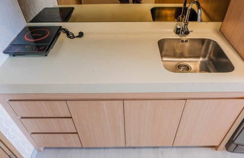 Cikokol Appartement | Elegant Studio Apartment at Tree Park City