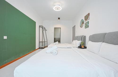 Brinchang Appartement | Elegant Studio Escape at Emerald Avenue Cameron Clover Home 4-03