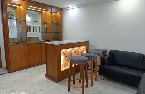 New Delhi Appartement | Elegant/Stunning 3 BHK Apt in Connaught Place
